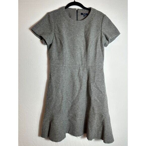 Madewell Gray Short Sleeve Dress. Size 4. - Picture 2 of 7